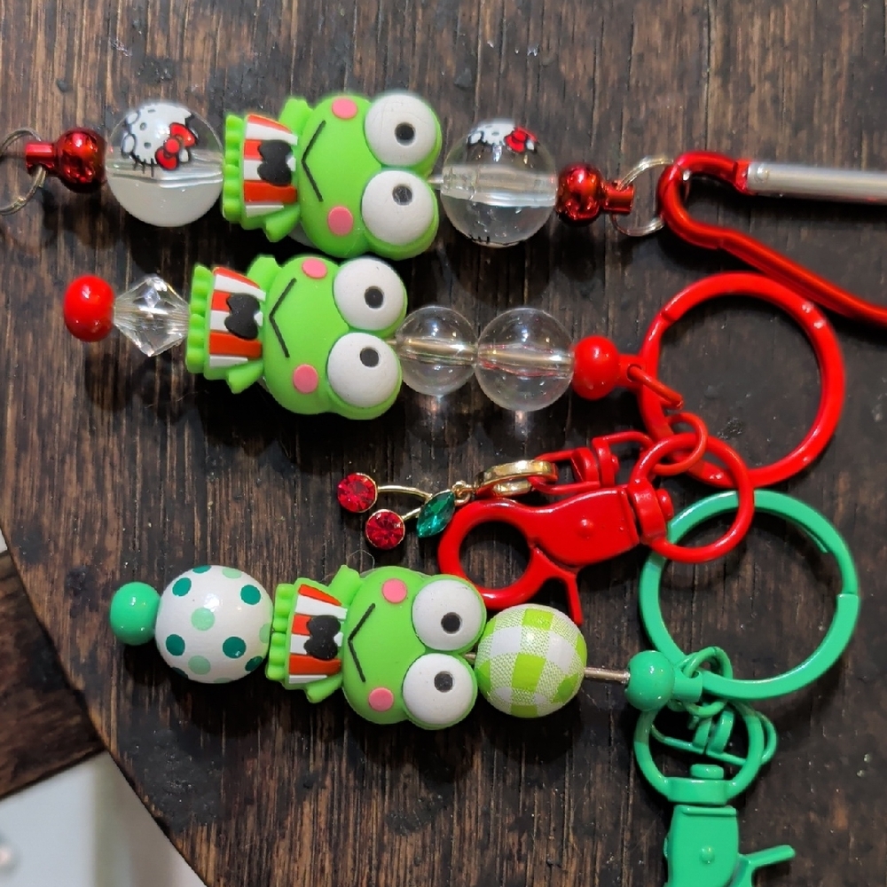 Cute Green Frog Keychain Toy - Kids Accessory